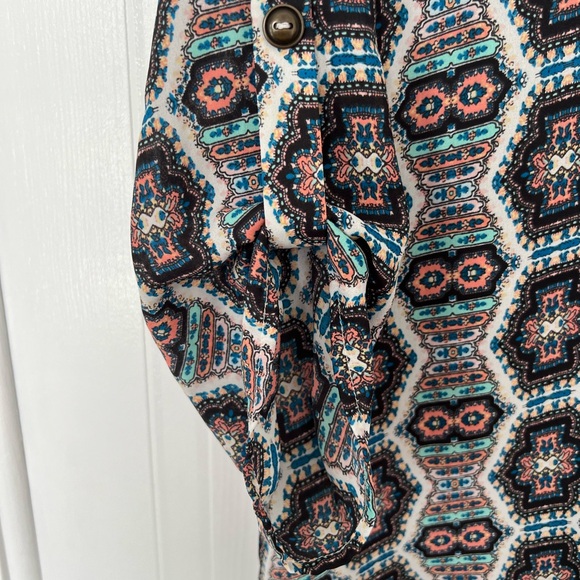 Blouse for summer size large - Picture 4 of 5